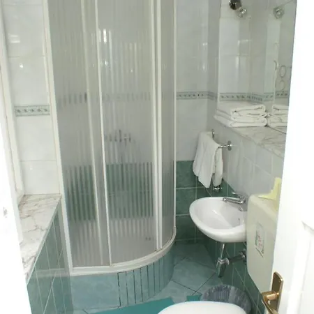 - 2991 Guest house 3*
